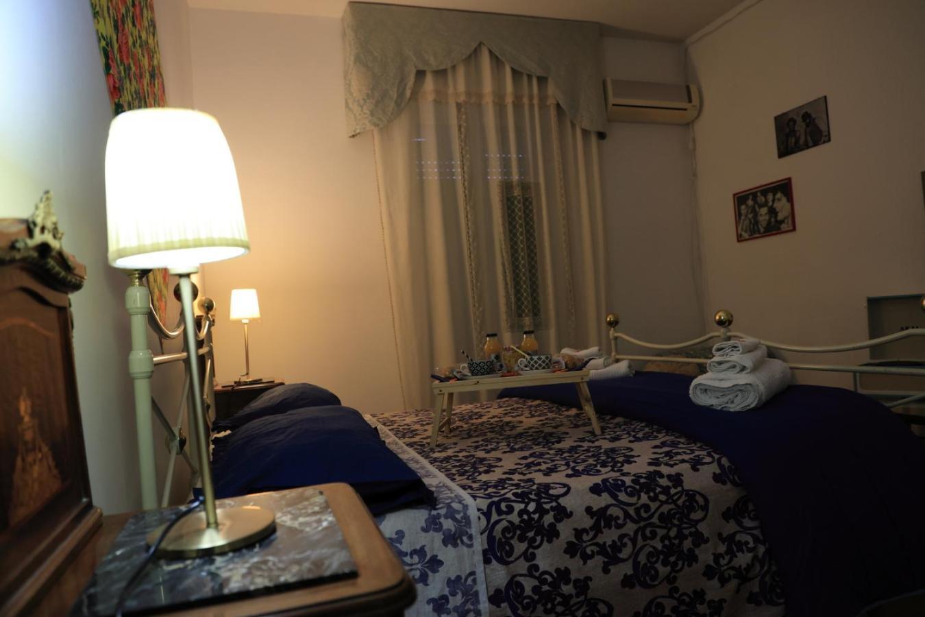 Bed and Breakfast Bernadette Nápoles Exterior foto