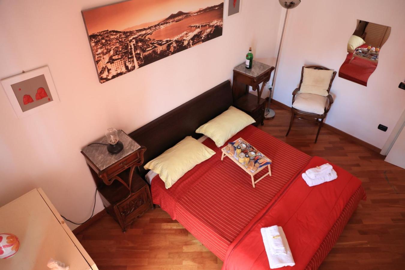 Bed and Breakfast Bernadette Nápoles Exterior foto