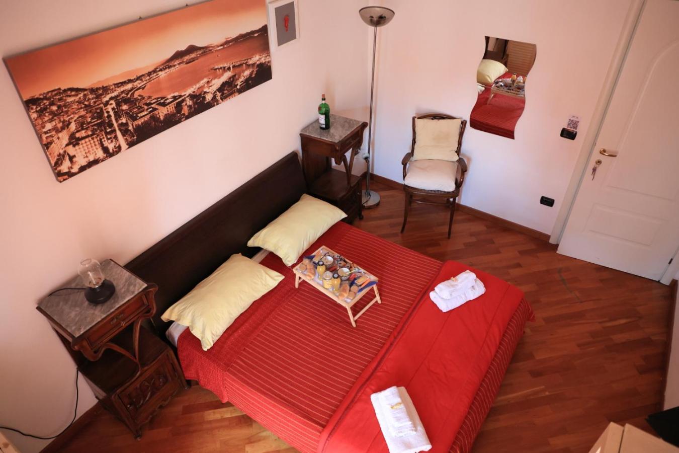 Bed and Breakfast Bernadette Nápoles Exterior foto
