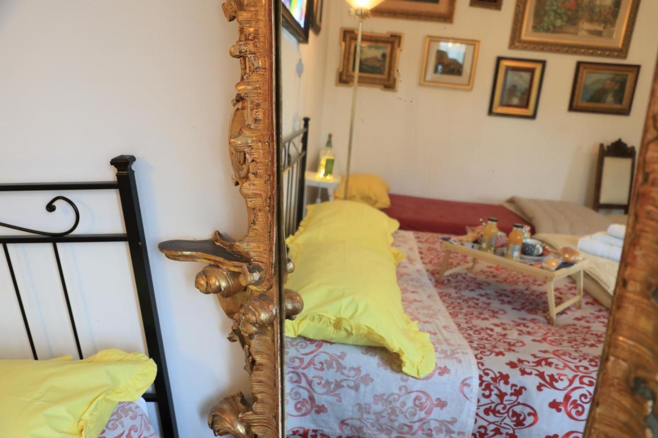 Bed and Breakfast Bernadette Nápoles Exterior foto