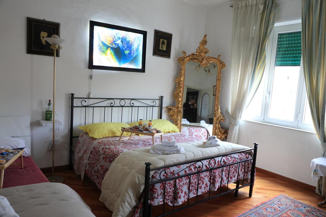 Bed and Breakfast Bernadette Nápoles Exterior foto