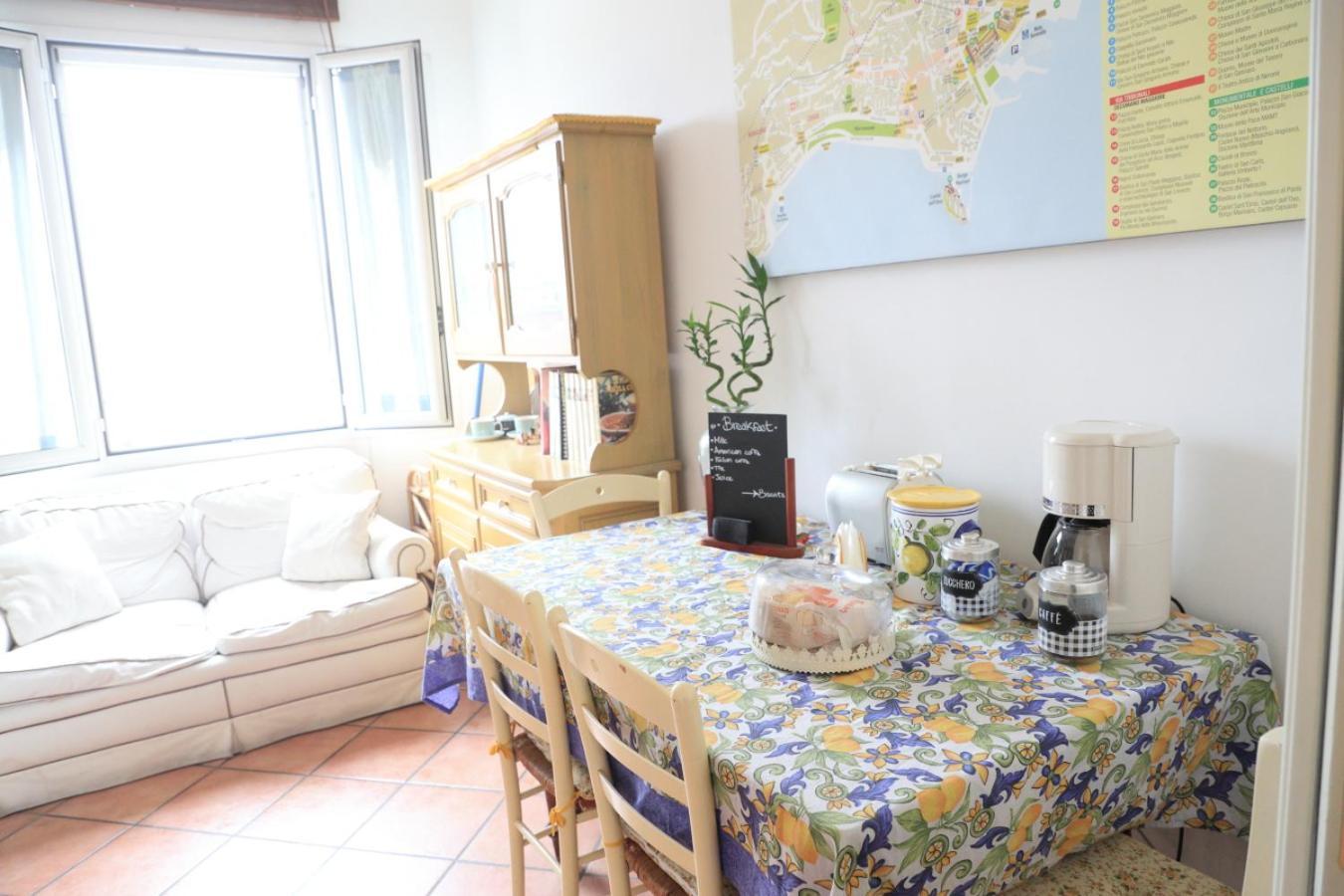 Bed and Breakfast Bernadette Nápoles Exterior foto